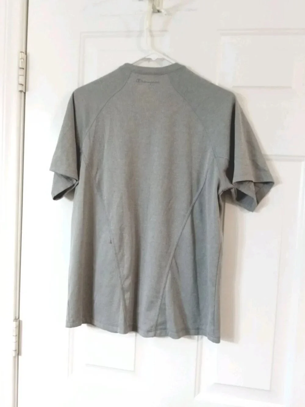 Champion Powertrain Men's Medium Gray Short Sleeve Crew Neck T-Shirt - Picture 6 of 7